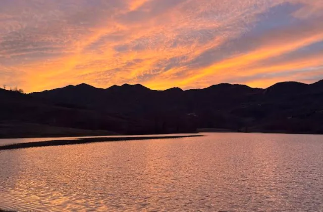 Mountain View Cabin 1