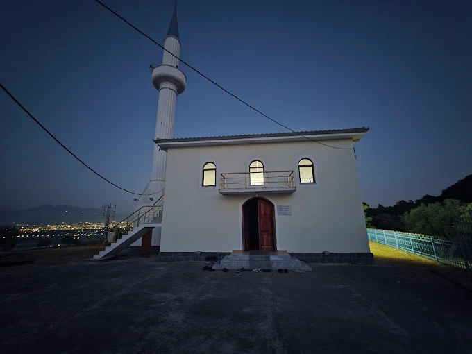 Hamdan Mosque 3